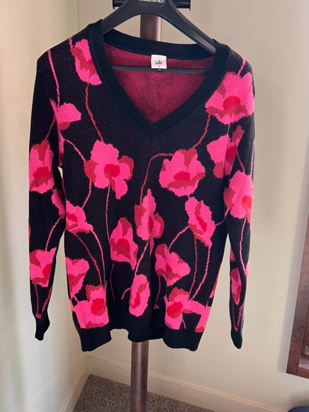 cabi Rococo Pullover Black Pink Floral Sweater #4102 M EUC